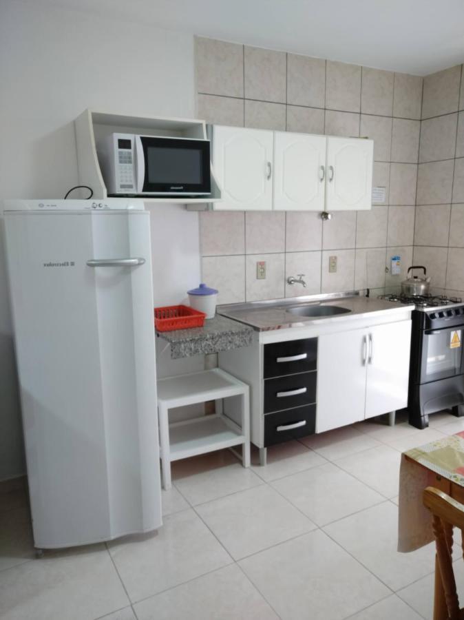 Residencial Praia Bombas Бомбиньяс Экстерьер фото