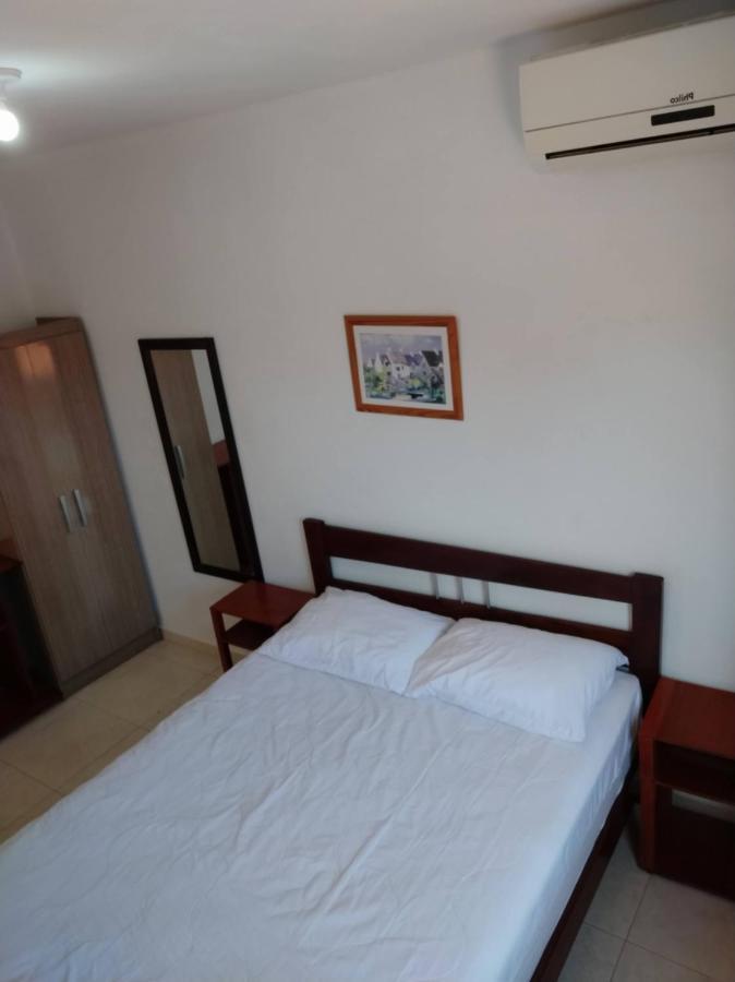 Residencial Praia Bombas Бомбиньяс Экстерьер фото