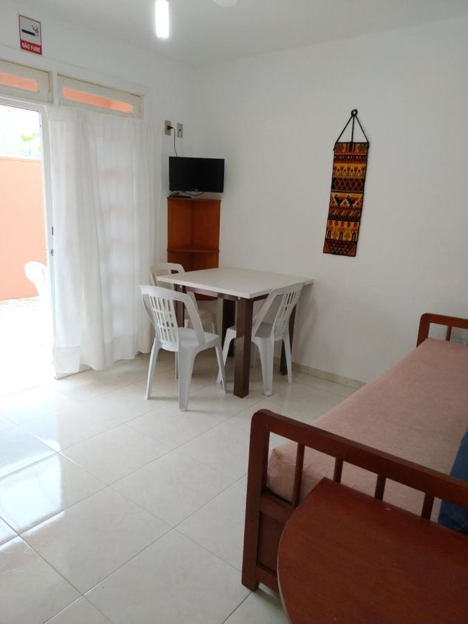 Residencial Praia Bombas Бомбиньяс Экстерьер фото