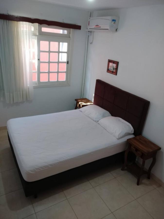 Residencial Praia Bombas Бомбиньяс Экстерьер фото