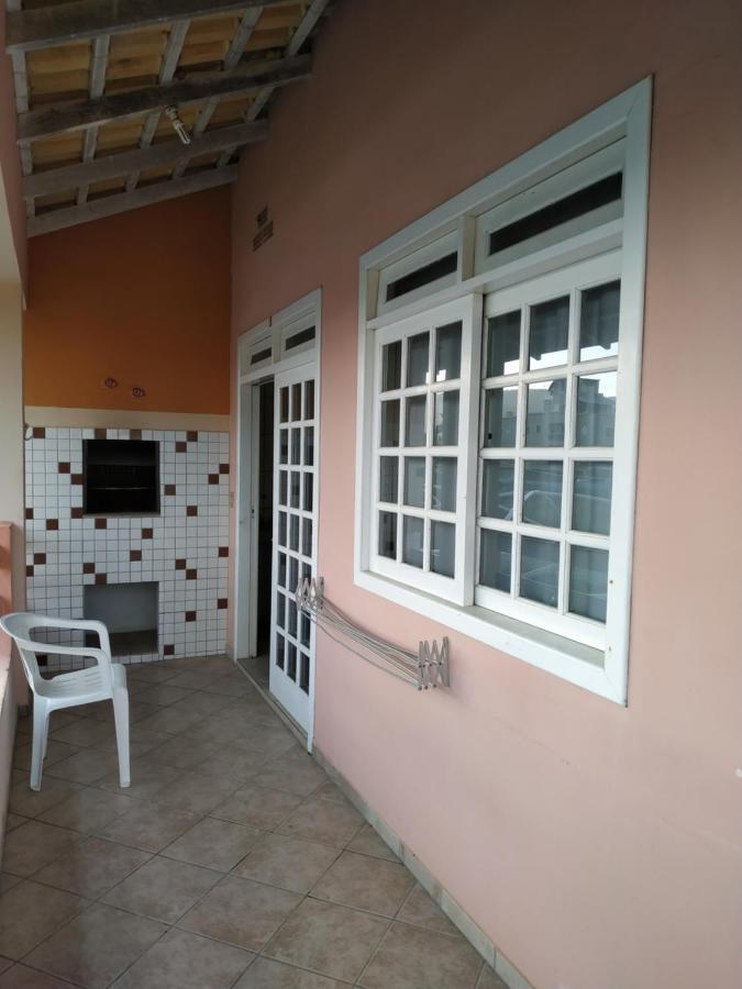 Residencial Praia Bombas Бомбиньяс Экстерьер фото